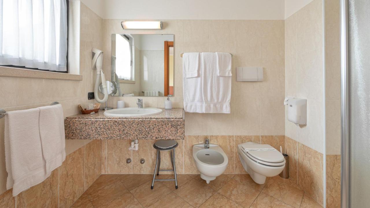 Hotel Postumia Dossobuono Dış mekan fotoğraf