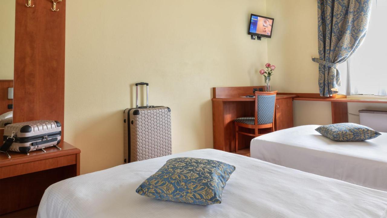 Hotel Postumia Dossobuono Dış mekan fotoğraf
