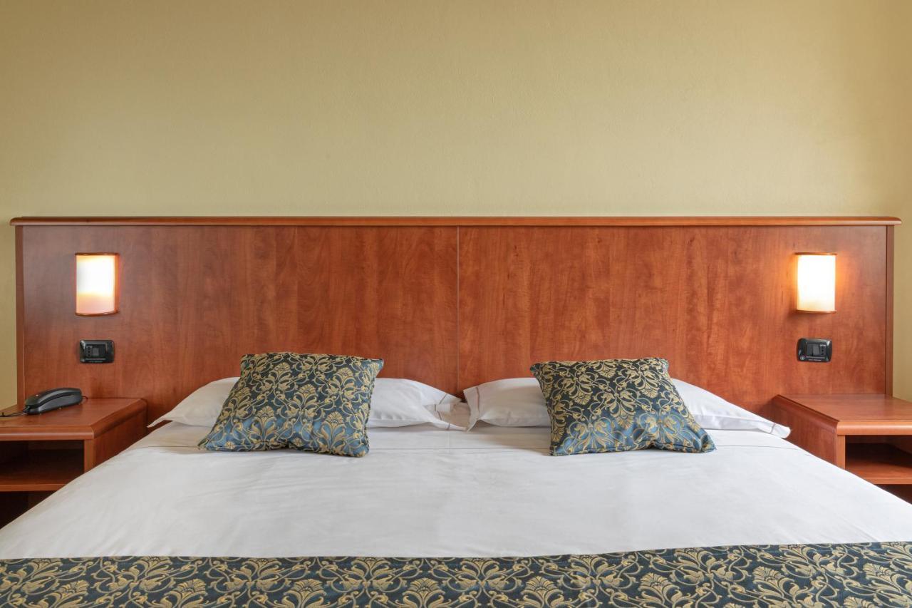 Hotel Postumia Dossobuono Dış mekan fotoğraf