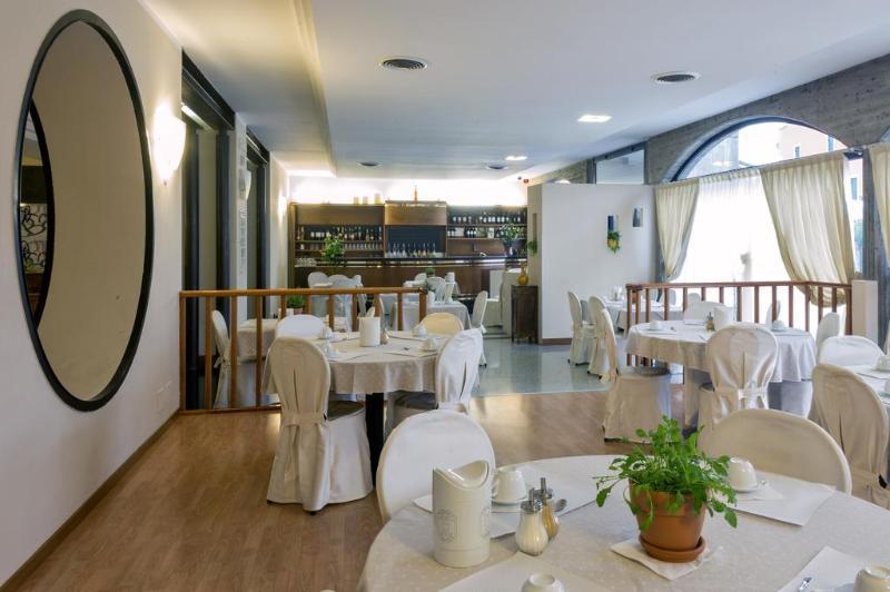 Hotel Postumia Dossobuono Dış mekan fotoğraf