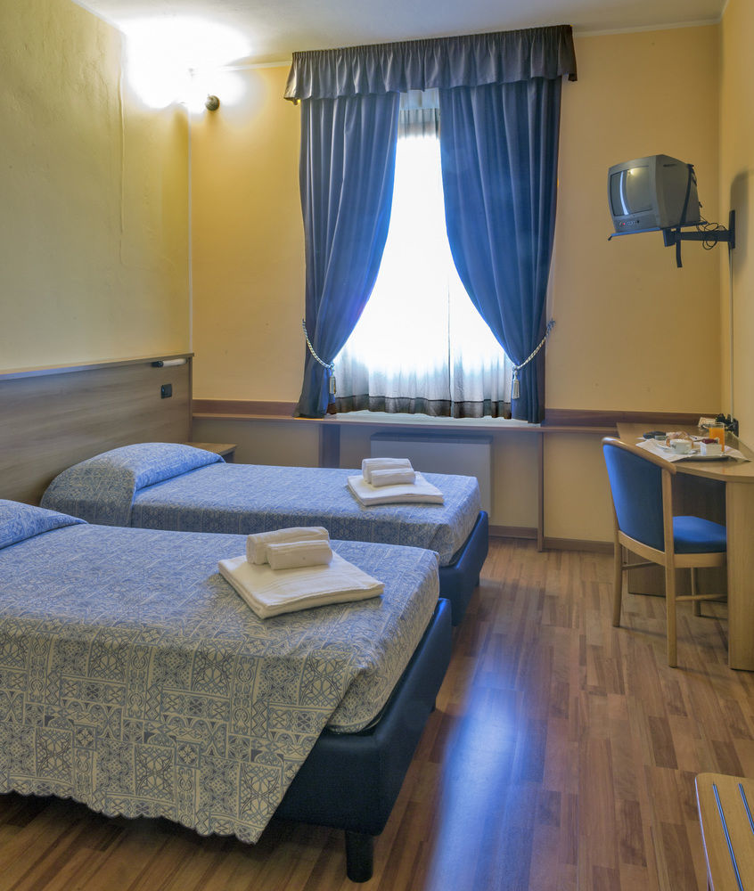 Hotel Postumia Dossobuono Dış mekan fotoğraf