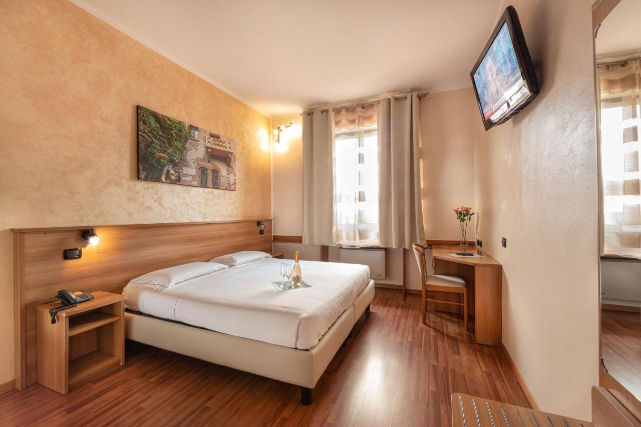 Hotel Postumia Dossobuono Dış mekan fotoğraf
